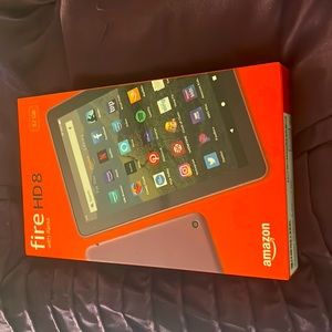 32G Amazon Fire HD 8 tablet with Alexa
